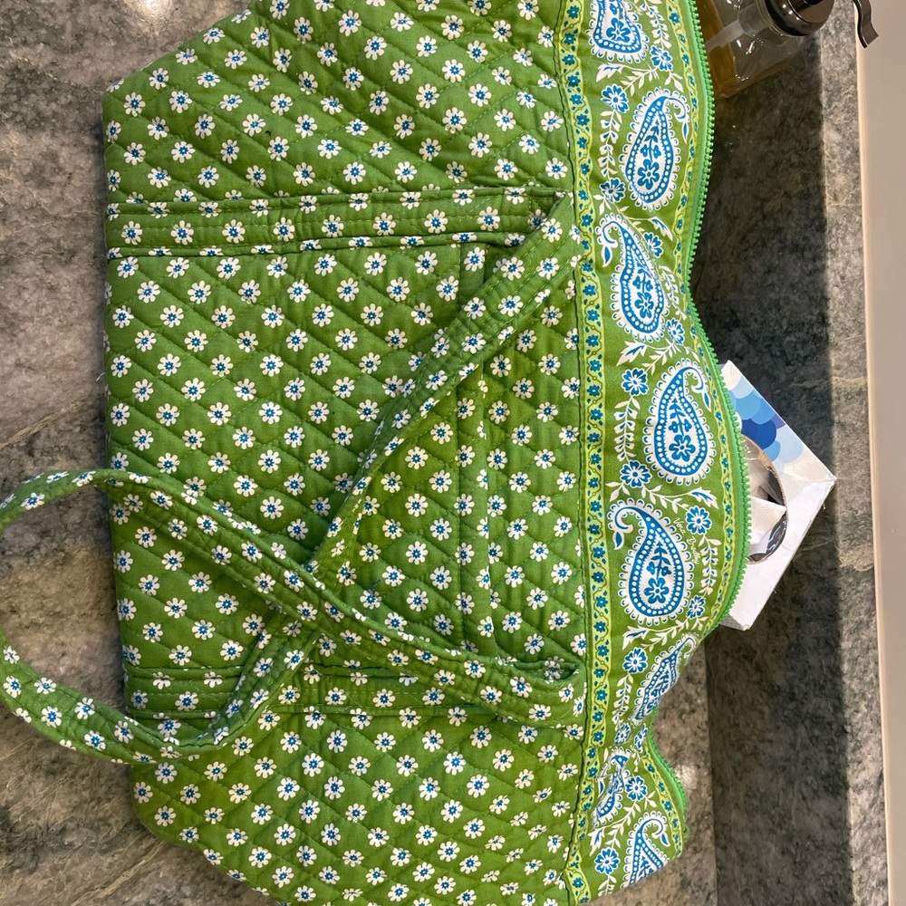 Vera Bradley larger size tote